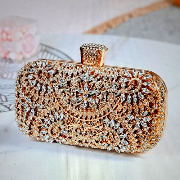Handbags - NIB Gold Sparkly clutch purse